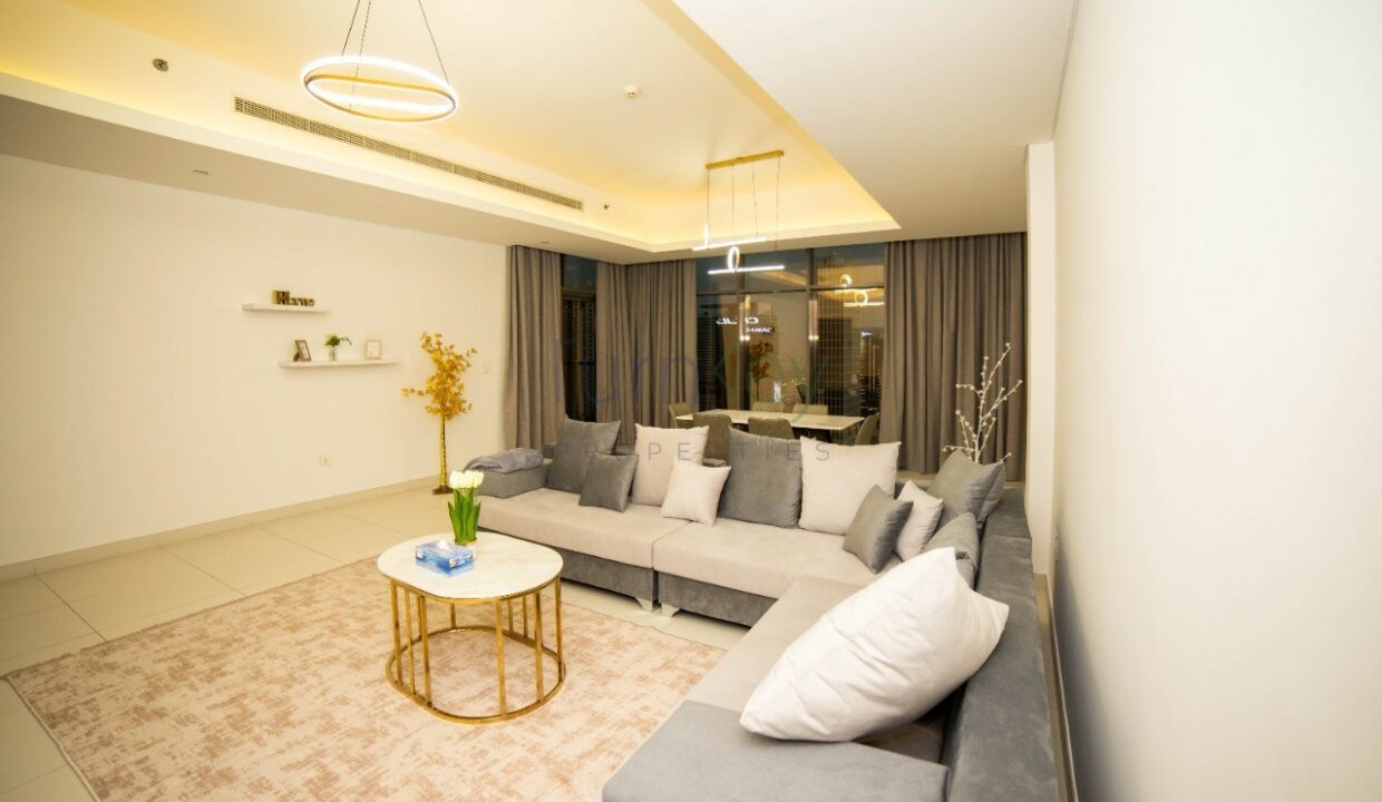 Downtown Dubai.  Reduced Price | 2 Bed + Maid | Canal View | VOT.